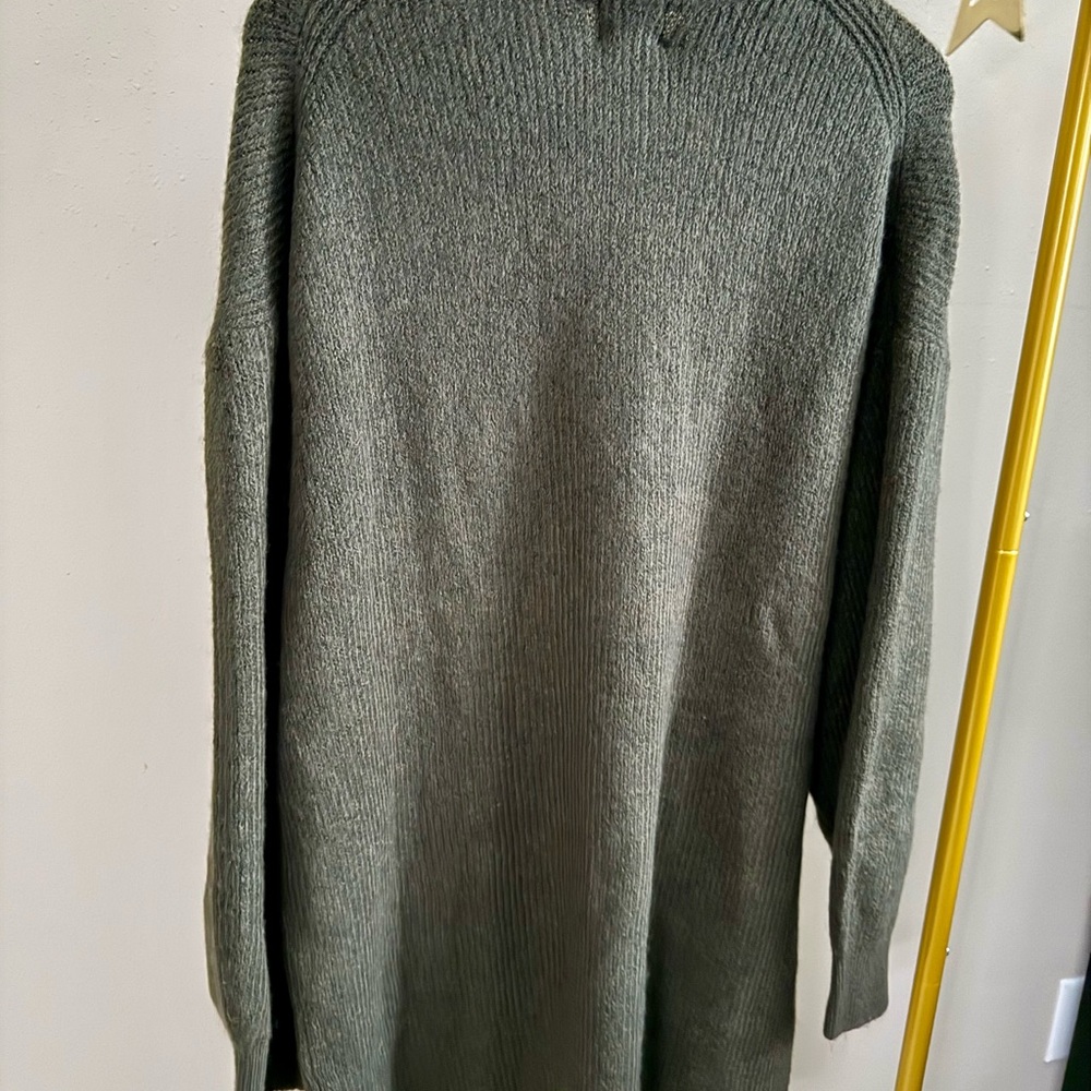 H&M Sweater Dress M Khaki Green Oversized Crewneck Soft Knit NWT - Picture 4 of 7